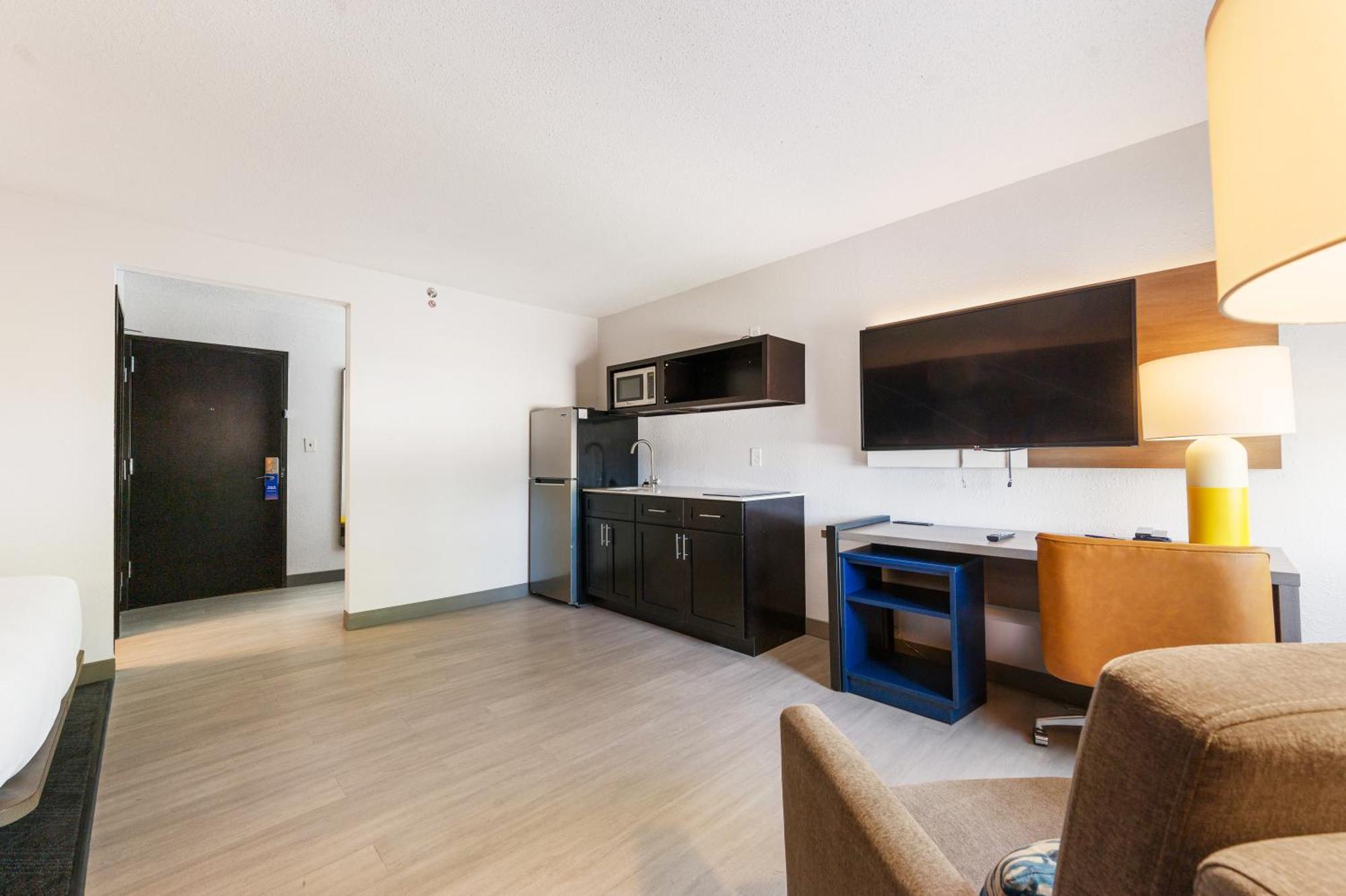 Comfort Inn Mayfield Heights Cleveland East Экстерьер фото