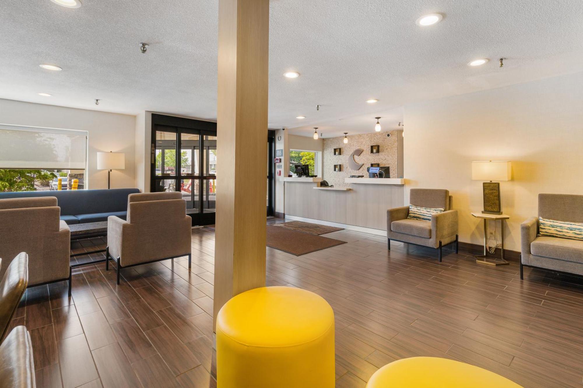 Comfort Inn Mayfield Heights Cleveland East Экстерьер фото